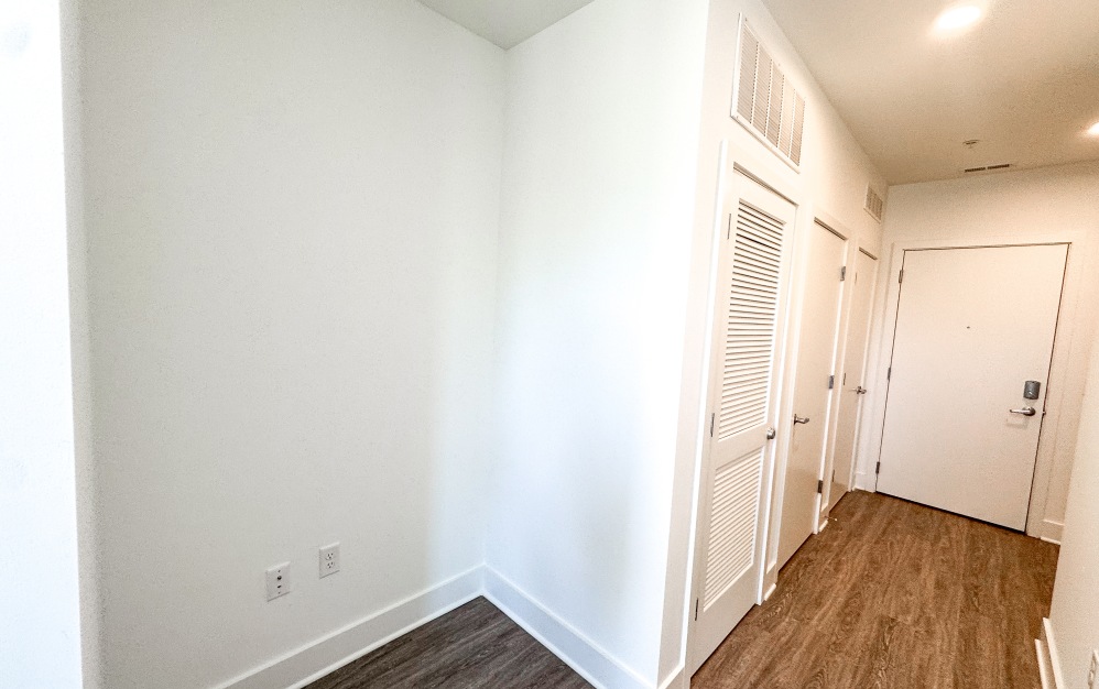 A1 - 1 bedroom floorplan layout with 1 bathroom and 690 square feet (Floor 4)